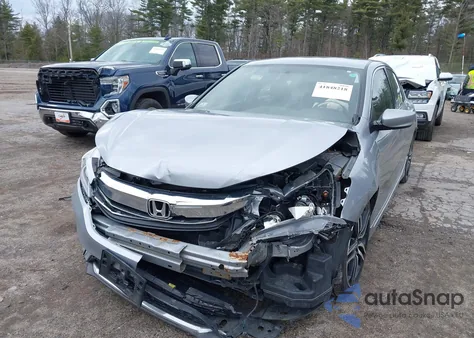 2017 Honda Accord Sport Se z USA, uszkodzony, nr VIN 1HGCR2F15HA240649